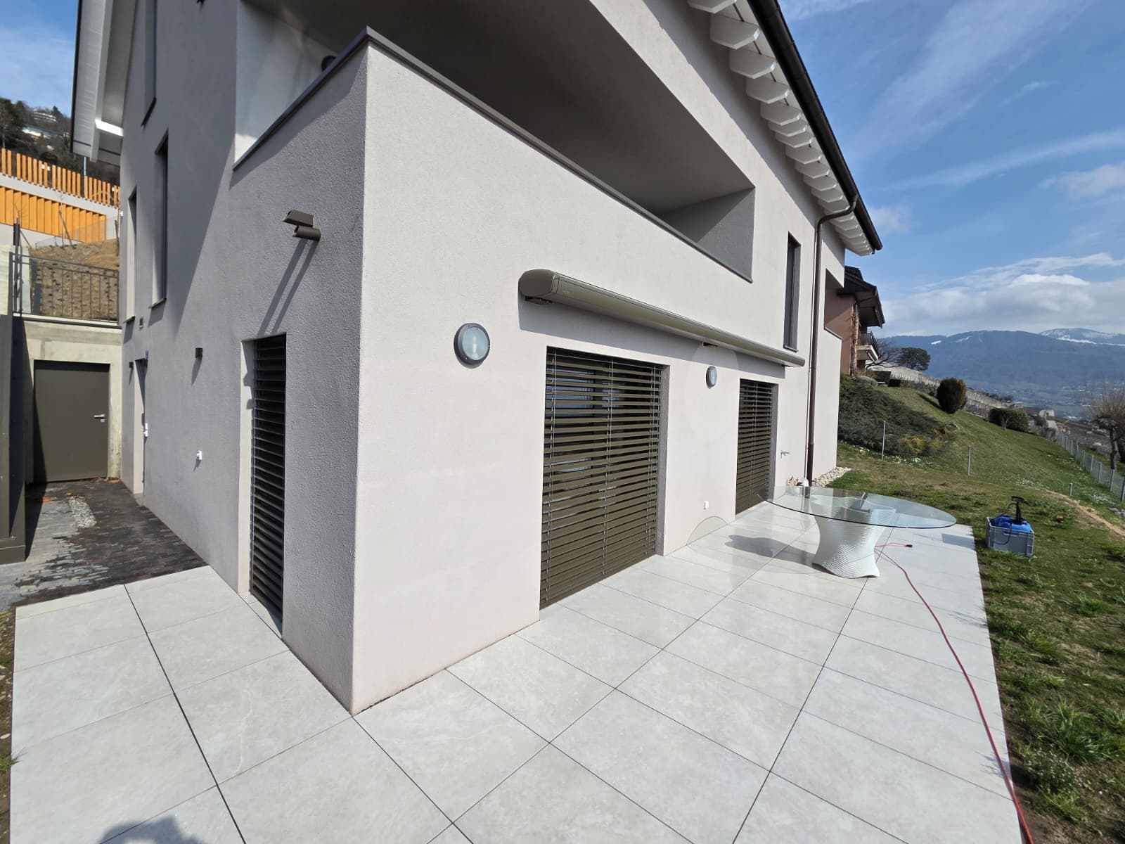 Extérieur maison neuve